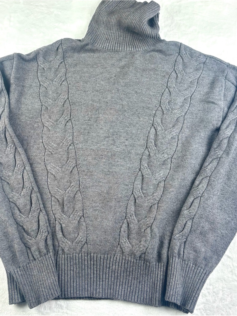 Laundry By Shelli Segal Women’s Gray Cable Turtleneck Sweater